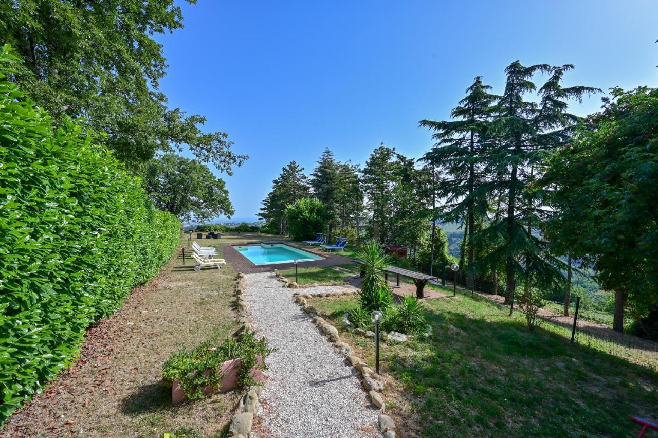 Casale Romani Country Residence Cerreto Castello Exterior photo
