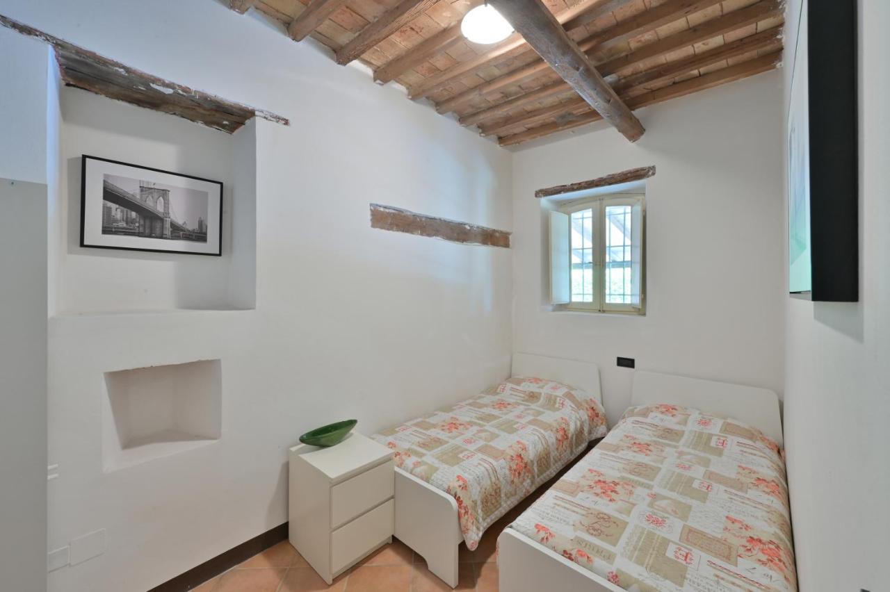 Casale Romani Country Residence Cerreto Castello Exterior photo
