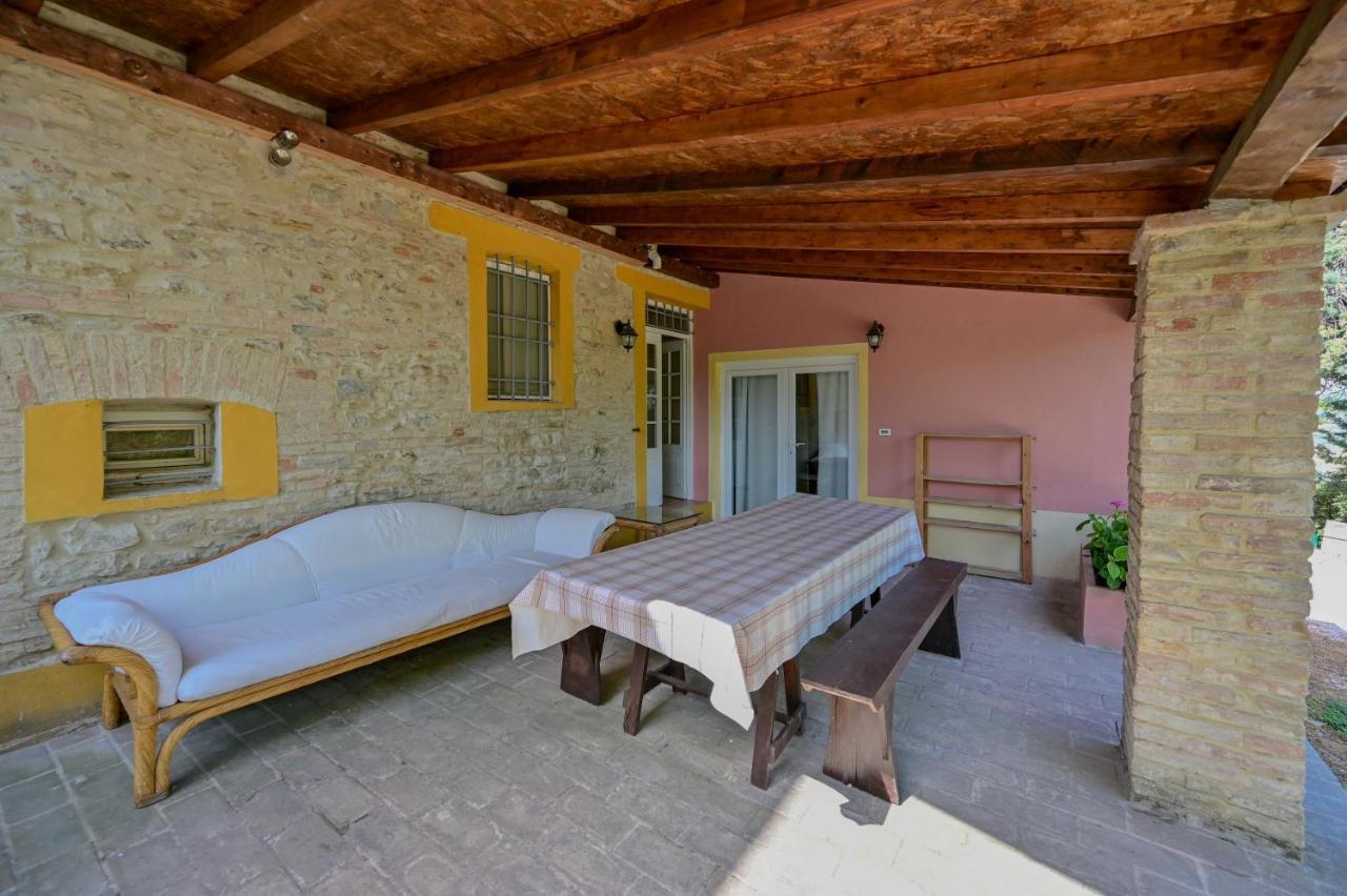 Casale Romani Country Residence Cerreto Castello Exterior photo
