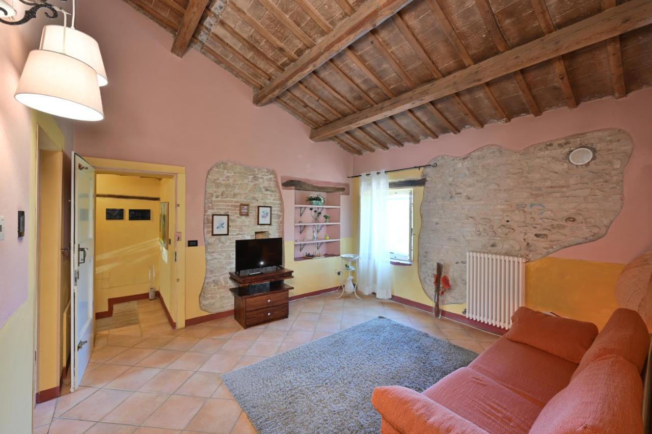 Casale Romani Country Residence Cerreto Castello Exterior photo